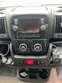 USED 2022 22 AUTO-SLEEPERS BROADWAY EL 2.2 BLUEHDI 440 B/B TL 160 BHP 2022 Broadway EL Auto Sleeper, based on a Peugeot 2.2 litre diesel manual 6 speed gearbox, fitted with Comfort pack and Winter package, just 2 owners from new with the added benefit of a factory fitted full habitation Air Conditioning unit.