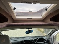 USED 2022 22 AUTO-SLEEPERS BROADWAY EL 2.2 BLUEHDI 440 B/B TL 160 BHP 2022 Broadway EL Auto Sleeper, based on a Peugeot 2.2 litre diesel manual 6 speed gearbox, fitted with Comfort pack and Winter package, just 2 owners from new with the added benefit of a factory fitted full habitation Air Conditioning unit.