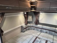 USED 2022 22 AUTO-SLEEPERS BROADWAY EL 2.2 BLUEHDI 440 B/B TL 160 BHP 2022 Broadway EL Auto Sleeper, based on a Peugeot 2.2 litre diesel manual 6 speed gearbox, fitted with Comfort pack and Winter package, just 2 owners from new with the added benefit of a factory fitted full habitation Air Conditioning unit.