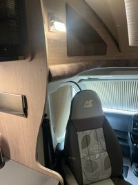 USED 2022 22 AUTO-SLEEPERS BROADWAY EL 2.2 BLUEHDI 440 B/B TL 160 BHP 2022 Broadway EL Auto Sleeper, based on a Peugeot 2.2 litre diesel manual 6 speed gearbox, fitted with Comfort pack and Winter package, just 2 owners from new with the added benefit of a factory fitted full habitation Air Conditioning unit.
