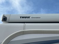 USED 2022 22 AUTO-SLEEPERS BROADWAY EL 2.2 BLUEHDI 440 B/B TL 160 BHP 2022 Broadway EL Auto Sleeper, based on a Peugeot 2.2 litre diesel manual 6 speed gearbox, fitted with Comfort pack and Winter package, just 2 owners from new with the added benefit of a factory fitted full habitation Air Conditioning unit.