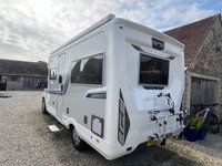 USED 2022 22 AUTO-SLEEPERS BROADWAY EL 2.2 BLUEHDI 440 B/B TL 160 BHP 2022 Broadway EL Auto Sleeper, based on a Peugeot 2.2 litre diesel manual 6 speed gearbox, fitted with Comfort pack and Winter package, just 2 owners from new with the added benefit of a factory fitted full habitation Air Conditioning unit.