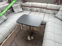 USED 2022 22 AUTO-SLEEPERS BROADWAY EL 2.2 BLUEHDI 440 B/B TL 160 BHP 2022 Broadway EL Auto Sleeper, based on a Peugeot 2.2 litre diesel manual 6 speed gearbox, fitted with Comfort pack and Winter package, just 2 owners from new with the added benefit of a factory fitted full habitation Air Conditioning unit.