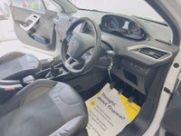 USED 2015 65 PEUGEOT 2008 1.6 BLUE HDI S/S CROSSWAY 5d 120 BHP SATNAV DAB PARKING SENSOR