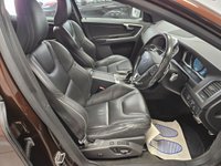 USED 2015 64 VOLVO XC60 2.4 D4 R-DESIGN LUX NAV AWD 5d 178 BHP 