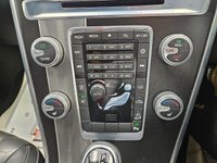 USED 2015 64 VOLVO XC60 2.4 D4 R-DESIGN LUX NAV AWD 5d 178 BHP 