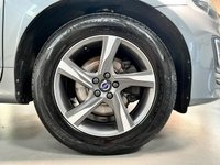 USED 2016 16 VOLVO XC60 2.0 D4 R-DESIGN LUX NAV 5d 188 BHP WINTER PACK+BENDING LIGHTS+NAV