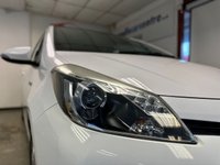 USED 2014 14 TOYOTA YARIS 1.5 HYBRID ICON PLUS 5d 61 BHP LOW RATE FINANCE AVAILABLE + RAC PLATINUM WARRANTY INCLUDED