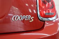 USED 2016 16 MINI HATCH COOPER 2.0 COOPER S 3d 189 BHP CHILI PACK WITH CHROME FEATURES. VERY LOW MILEAG, STUNNING CONDITION