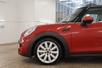 USED 2016 16 MINI HATCH COOPER 2.0 COOPER S 3d 189 BHP CHILI PACK WITH CHROME FEATURES. VERY LOW MILEAG, STUNNING CONDITION