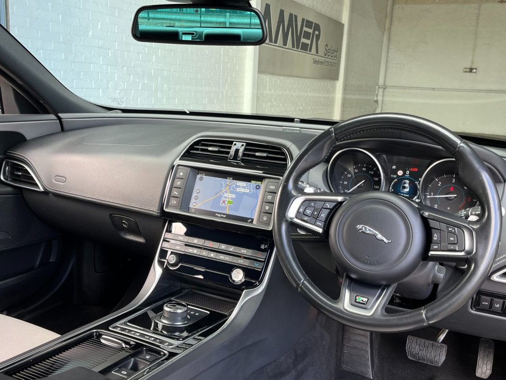 USED 2017 67 JAGUAR XE 2.0 D R-SPORT AWD 4d 178 BHP 