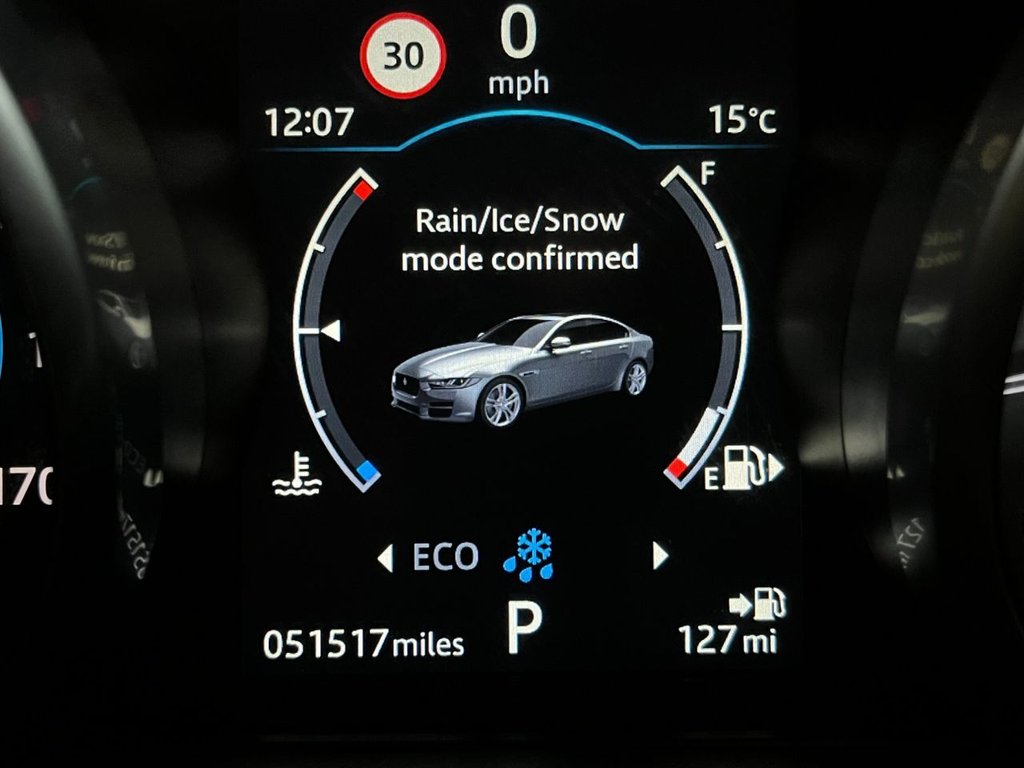 USED 2017 67 JAGUAR XE 2.0 D R-SPORT AWD 4d 178 BHP 