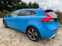 USED 2015 65 VOLVO V40 2.0 T3 R-DESIGN NAV 5d 150 BHP FULL SERVICE HISTORY,  2 KEYS