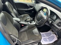 USED 2015 65 VOLVO V40 2.0 T3 R-DESIGN NAV 5d 150 BHP FULL SERVICE HISTORY,  2 KEYS