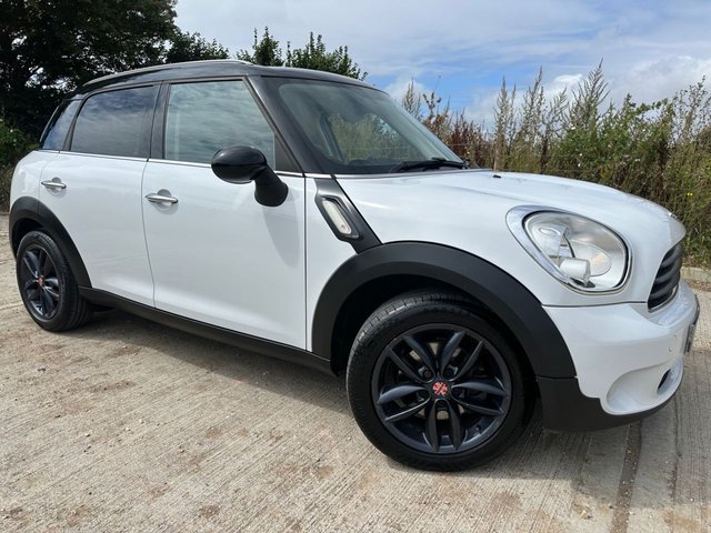 2013 63 MINI Countryman 2.0 COOPER D 5d 110 BHP AUTOMATIC