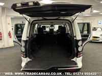 USED 2014 14 LAND ROVER DISCOVERY 3.0 SDV6 HSE 5d 255 BHP 