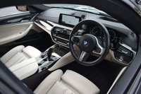 USED 2019 69 BMW 5 SERIES 3.0 540I XDRIVE M SPORT 4d 335 BHP LOW MILES / VDC / M SPORT+ PK