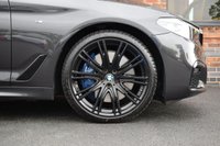 USED 2019 69 BMW 5 SERIES 3.0 540I XDRIVE M SPORT 4d 335 BHP LOW MILES / VDC / M SPORT+ PK