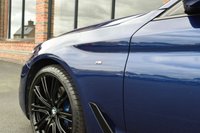 USED 2018 11 BMW 5 SERIES 3.0 530D XDRIVE M SPORT 4d 261 BHP SUNROOF / M SPORT+ / HUD / H&K