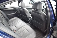 USED 2018 11 BMW 5 SERIES 3.0 530D XDRIVE M SPORT 4d 261 BHP SUNROOF / M SPORT+ / HUD / H&K