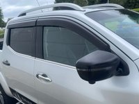 USED 2017 17 NISSAN NAVARA 2.3 DCI TEKNA 4X4 SHR DCB 190 BHP SAT NAV + REVERSING CAMERA