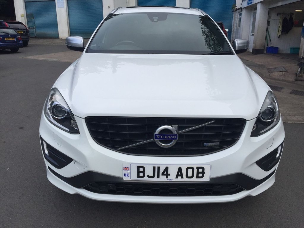 USED 2014 14 VOLVO XC60 2.4 D5 R-DESIGN LUX NAV AWD 5d 212 BHP WINTER PACK SUNFOOF KEYLESS