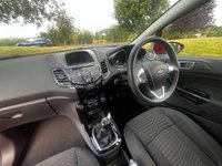 USED 2015 15 FORD FIESTA 1.0 ZETEC 5d 99 BHP 