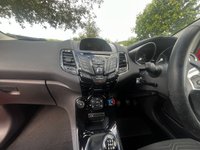 USED 2015 15 FORD FIESTA 1.0 ZETEC 5d 99 BHP 