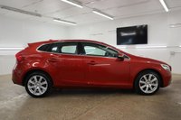 USED 2018 68 VOLVO V40 1.5 T3 INSCRIPTION 5d 151 BHP ONLY COVERED 12,900 MILES & LEATHER TRIM