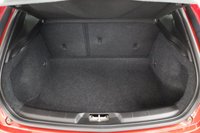 USED 2018 68 VOLVO V40 1.5 T3 INSCRIPTION 5d 151 BHP ONLY COVERED 12,900 MILES & LEATHER TRIM