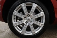 USED 2018 68 VOLVO V40 1.5 T3 INSCRIPTION 5d 151 BHP ONLY COVERED 12,900 MILES & LEATHER TRIM