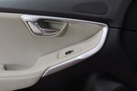 USED 2018 68 VOLVO V40 1.5 T3 INSCRIPTION 5d 151 BHP ONLY COVERED 12,900 MILES & LEATHER TRIM