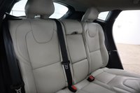 USED 2018 68 VOLVO V40 1.5 T3 INSCRIPTION 5d 151 BHP ONLY COVERED 12,900 MILES & LEATHER TRIM