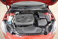 USED 2018 68 VOLVO V40 1.5 T3 INSCRIPTION 5d 151 BHP ONLY COVERED 12,900 MILES & LEATHER TRIM