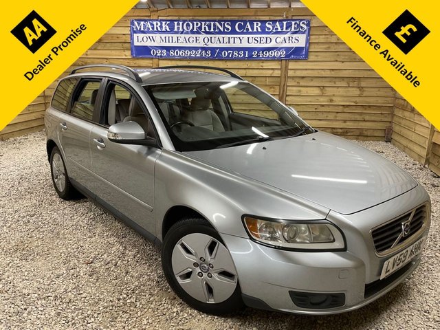 View our VOLVO V50