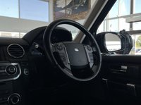 USED 2015 15 LAND ROVER DISCOVERY 3.0 SDV6 COMMERCIAL XS 255 BHP 2 Keys | 20" Alloys | 7 Services