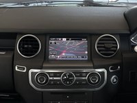 USED 2015 15 LAND ROVER DISCOVERY 3.0 SDV6 COMMERCIAL XS 255 BHP 2 Keys | 20" Alloys | 7 Services