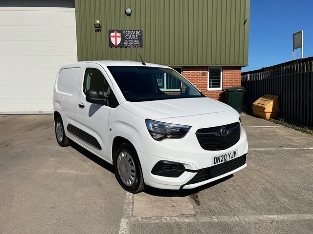 2020 20 Vauxhall Combo 1.5 L1H1 2300 SPORTIVE S/S 101 BHP
