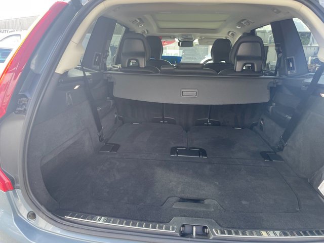 2022 VOLVO XC90 - Photo 3