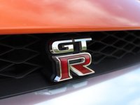 USED 2019 69 NISSAN GT-R 3.8 PRESTIGE 2d 562 BHP AMAZING LOW MILEAGE CAR, GRET HISTORY SUPPLIED WITH 12 MONTH WARRANTY.  COMPLETELY STANDARD CAR, GREAT FINANCE AND PART EXCHANGE DEALS, UK NATIONAL DELIVERY AVAILABLE.