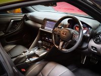 USED 2019 69 NISSAN GT-R 3.8 PRESTIGE 2d 562 BHP AMAZING LOW MILEAGE CAR, GRET HISTORY SUPPLIED WITH 12 MONTH WARRANTY.  COMPLETELY STANDARD CAR, GREAT FINANCE AND PART EXCHANGE DEALS, UK NATIONAL DELIVERY AVAILABLE.