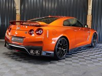 USED 2019 69 NISSAN GT-R 3.8 PRESTIGE 2d 562 BHP AMAZING LOW MILEAGE CAR, GRET HISTORY SUPPLIED WITH 12 MONTH WARRANTY.  COMPLETELY STANDARD CAR, GREAT FINANCE AND PART EXCHANGE DEALS, UK NATIONAL DELIVERY AVAILABLE.