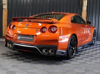 USED 2019 69 NISSAN GT-R 3.8 PRESTIGE 2d 562 BHP AMAZING LOW MILEAGE CAR, GRET HISTORY SUPPLIED WITH 12 MONTH WARRANTY.  COMPLETELY STANDARD CAR, GREAT FINANCE AND PART EXCHANGE DEALS, UK NATIONAL DELIVERY AVAILABLE.