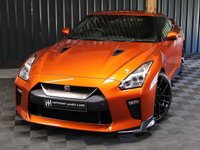 USED 2019 69 NISSAN GT-R 3.8 PRESTIGE 2d 562 BHP AMAZING LOW MILEAGE CAR, GRET HISTORY SUPPLIED WITH 12 MONTH WARRANTY.  COMPLETELY STANDARD CAR, GREAT FINANCE AND PART EXCHANGE DEALS, UK NATIONAL DELIVERY AVAILABLE.
