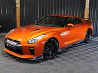 USED 2019 69 NISSAN GT-R 3.8 PRESTIGE 2d 562 BHP AMAZING LOW MILEAGE CAR, GRET HISTORY SUPPLIED WITH 12 MONTH WARRANTY.  COMPLETELY STANDARD CAR, GREAT FINANCE AND PART EXCHANGE DEALS, UK NATIONAL DELIVERY AVAILABLE.
