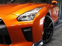 USED 2019 69 NISSAN GT-R 3.8 PRESTIGE 2d 562 BHP AMAZING LOW MILEAGE CAR, GRET HISTORY SUPPLIED WITH 12 MONTH WARRANTY.  COMPLETELY STANDARD CAR, GREAT FINANCE AND PART EXCHANGE DEALS, UK NATIONAL DELIVERY AVAILABLE.