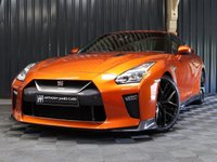 USED 2019 69 NISSAN GT-R 3.8 PRESTIGE 2d 562 BHP AMAZING LOW MILEAGE CAR, GRET HISTORY SUPPLIED WITH 12 MONTH WARRANTY.  COMPLETELY STANDARD CAR, GREAT FINANCE AND PART EXCHANGE DEALS, UK NATIONAL DELIVERY AVAILABLE.