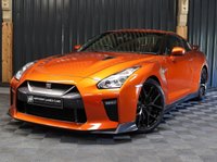 USED 2019 69 NISSAN GT-R 3.8 PRESTIGE 2d 562 BHP AMAZING LOW MILEAGE CAR, GRET HISTORY SUPPLIED WITH 12 MONTH WARRANTY.  COMPLETELY STANDARD CAR, GREAT FINANCE AND PART EXCHANGE DEALS, UK NATIONAL DELIVERY AVAILABLE.