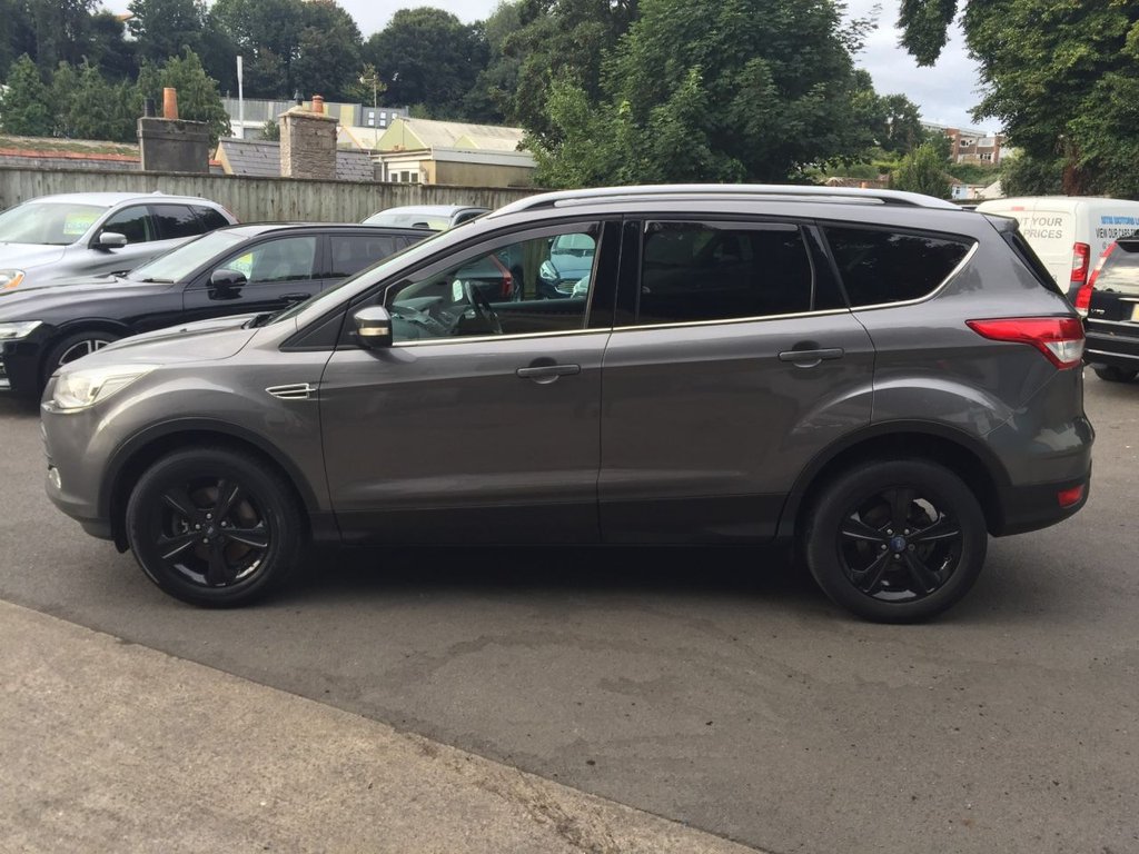 USED 2013 62 FORD KUGA 2.0 ZETEC TDCI 5d 138 BHP DAB BLUE TOOTH PHONE