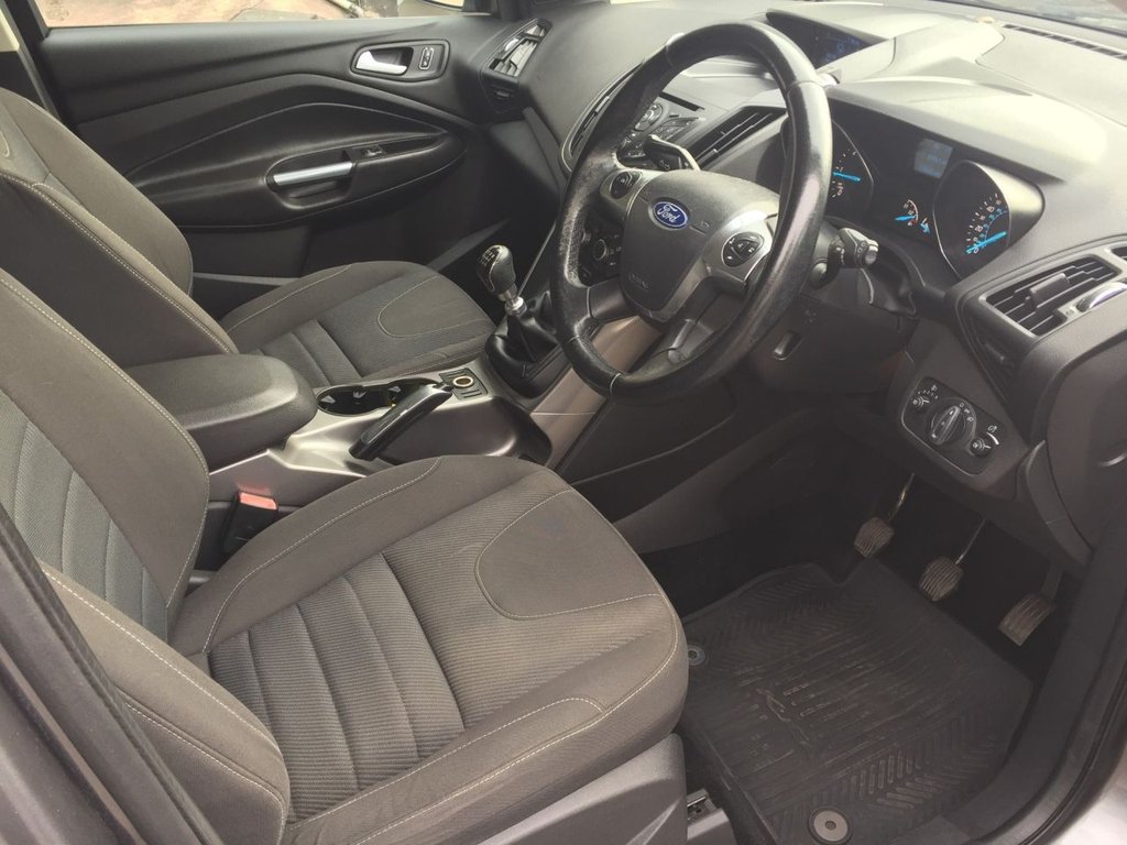 USED 2013 62 FORD KUGA 2.0 ZETEC TDCI 5d 138 BHP DAB BLUE TOOTH PHONE